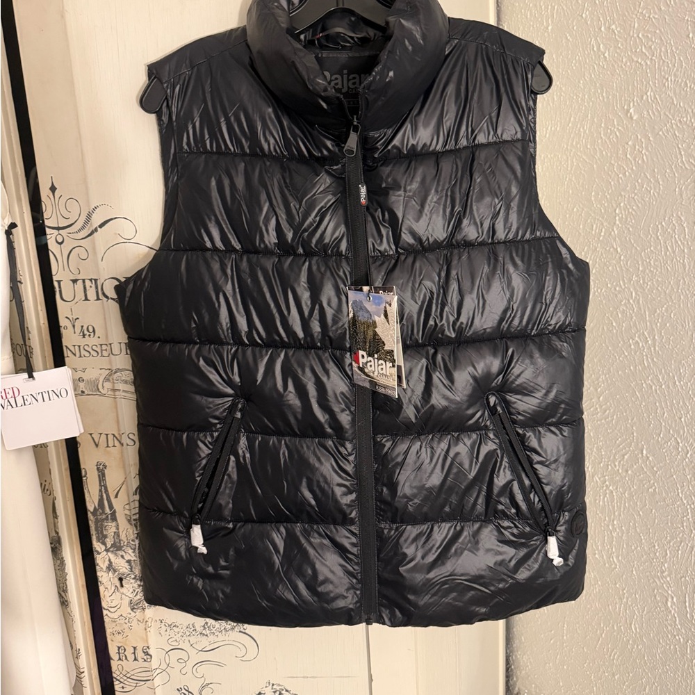 NWT Pajar Black Felicity Puffer Vest- Reg Price- ($289.00) - Picture 6 of 14